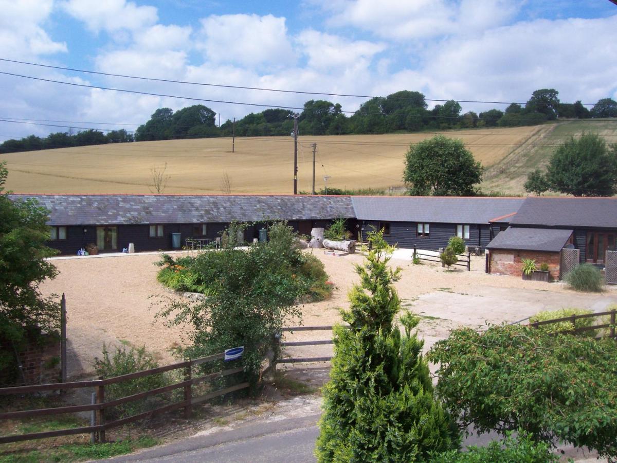 Five Cottages In Aonb And A Hobbit House! カンタベリー エクステリア 写真