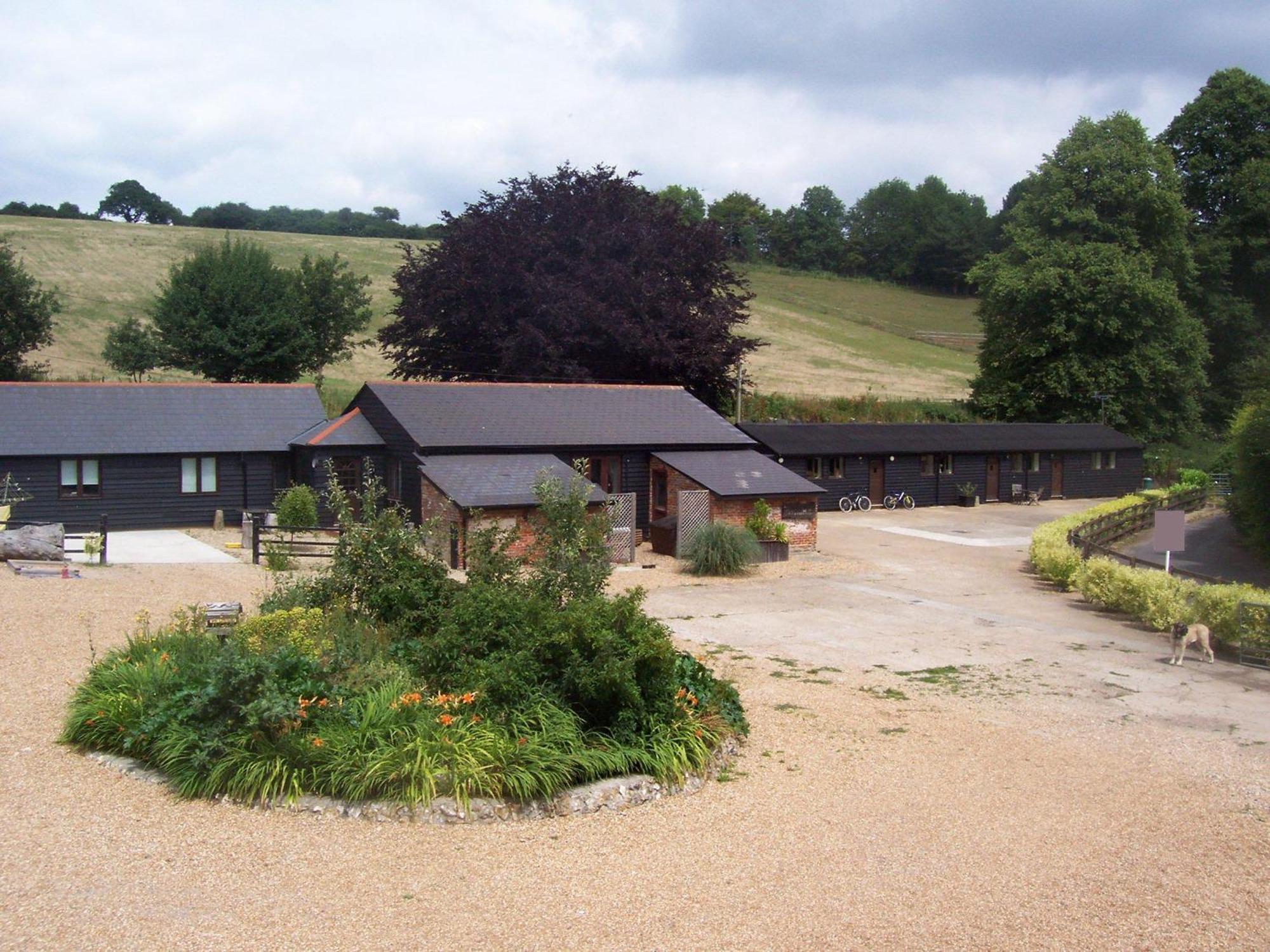 Five Cottages In Aonb And A Hobbit House! カンタベリー エクステリア 写真